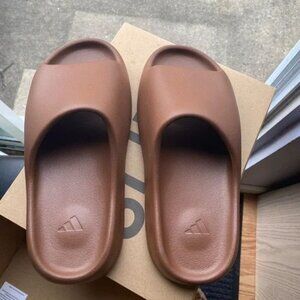 BRAND NEW ADIDAS YEEZY SLIDES